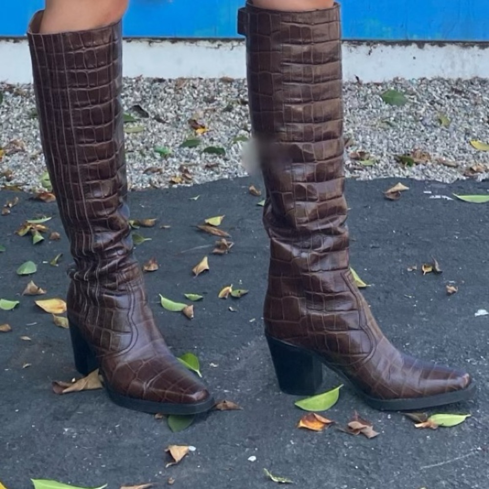 GANNI
Croc-effect leather boots - Picture 2 of 6